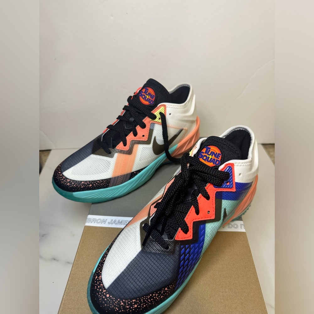 Size 7Y (grade school) Nike LeBron 18 Low Summit White Space Jams New